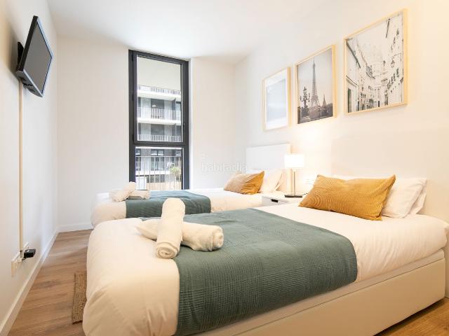 Apartamento en venta en Badalona, Port. Amplio Apartamento en Venta con Vistas al Mar en Badalona. Apartamentos.