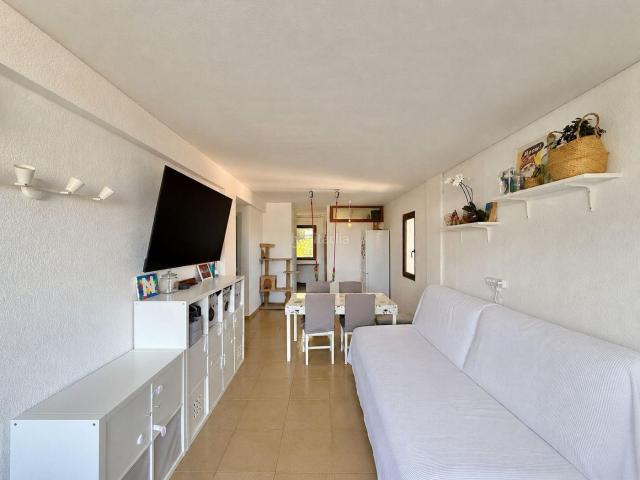 Apartamento en venta en Baleares Calvià, Costa de la Calma. Apartamento con terraza y excelente ubicación en Santa Ponsa. Apartamentos.
