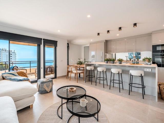 Apartamento en venta en Baleares Calvià, Cala Vinyes. Ático en venta con acceso directo a la playa en Cala Vinyes, suroeste de Mallorca. Apartamentos.