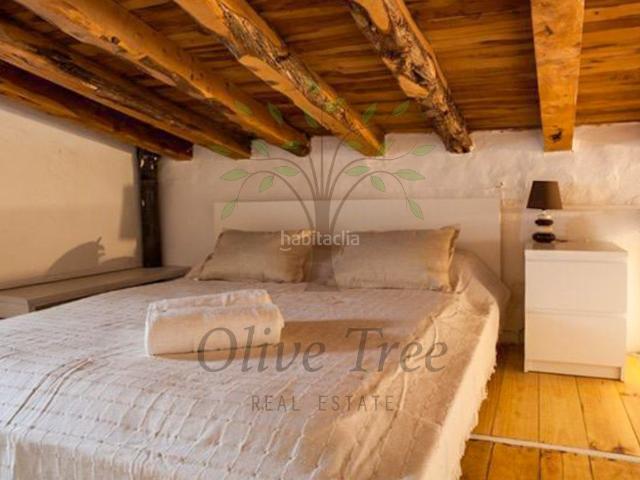 Apartamento en venta en Baleares Ibiza, Dalt Vila La Marina. Loft con carácter en venta en la emblemática Calle de la Virgen, Ibiza. Apartamentos.