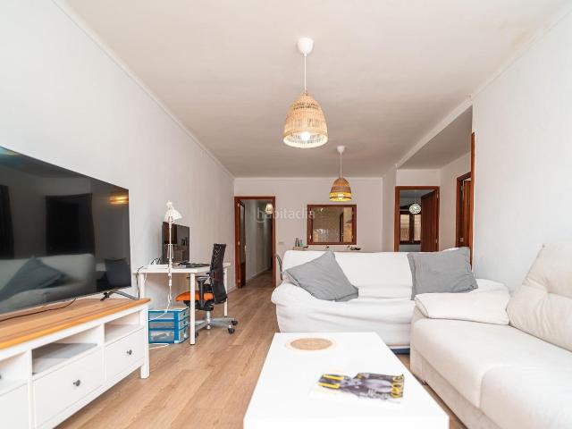 Apartamento en venta en Baleares Manacor, Porto Cristo. Amplio Piso de 4 dormitorios con Ascensor a solo 2 minutos de la Playa y del Puerto Deportivo de Porto Cristo. Apartamentos.