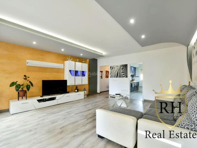 Apartamento en venta en Baleares Palma de Mallorca, S´Arenal. PRECIOSA VIVIENDA REFORMADA EN 2º LINEA DE PLAYA. Apartamentos Palma de.