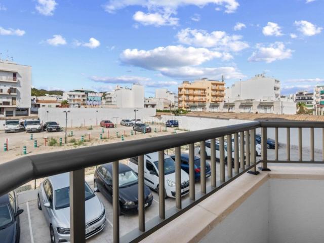 Apartamento en venta en Baleares Sant Antoni de Portmany. Moderno apartamento de 3 dormitorios en el centro de Sant Antoni, Ibiza. Apartamentos Sant Antoni de.