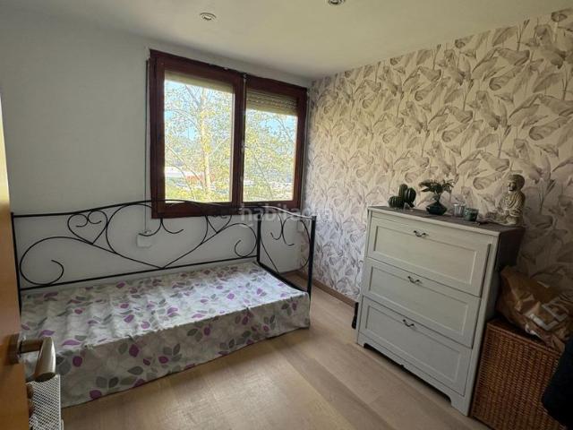 Apartamento en venta en Barcelona, Ciutat Meridiana. Encantador piso reformado de 2 habitaciones en Meridiana. Apartamentos.