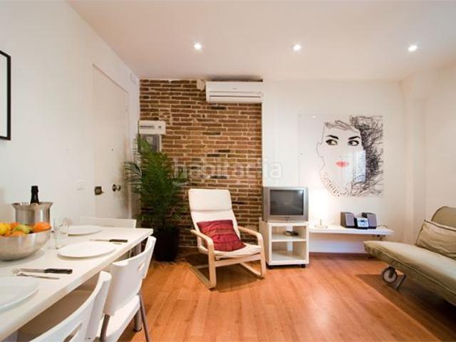 Apartamento en venta en Barcelona, Barceloneta. Apartamento en Venta con Balcón en La Barceloneta. Apartamentos.