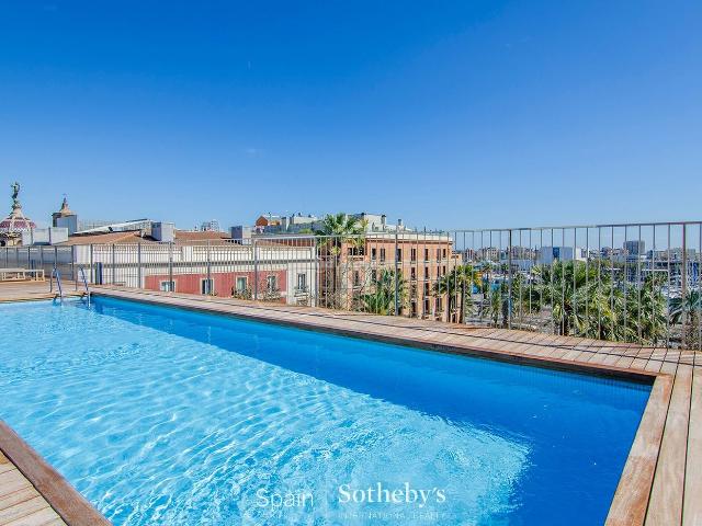 Apartamento en venta en Barcelona, Gòtic. Piso con piscina, parking y vistas al puerto en el Gótico. Apartamentos.
