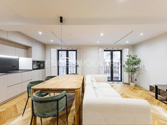 Apartamento en venta en Barcelona, Gòtic. Piso de ensueño a estrenar! Diseño, comodidad y lujo en el corazón del Barrio Gótico. Apartamentos.