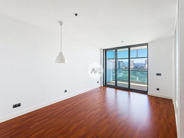 Apartamento en venta en Barcelona, Diagonal Mar i el Front Marítim del Poblenou. Panoramic Sea Skyline Views in a Modern Diagonal Mar Residence. Apartamentos.