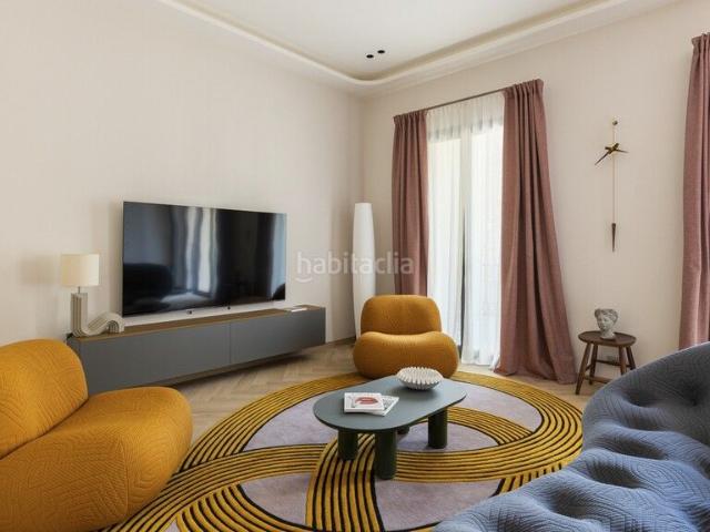 Apartamento en venta en Barcelona, Dreta de l´Eixample. ELEGANTE PISO DE DISEÑO CON GRAN TERRAZA PRIVADA EN LA DRETA DE LEIXAMPLE. Apartamentos.