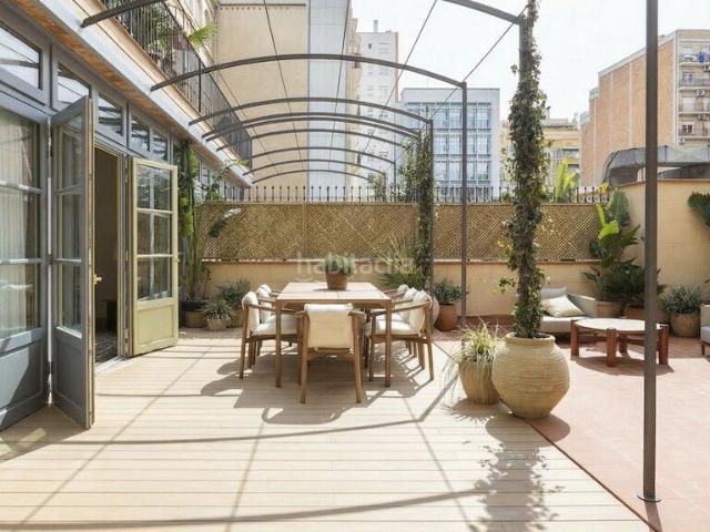 Apartamento en venta en Barcelona, Dreta de l´Eixample. EXCLUSIVA PROPIEDAD DE DISEÑO CON TERRAZA PRIVADA EN EL EMBLEMÁTICO PASSEIG DE SANT JOAN. Apartamentos.