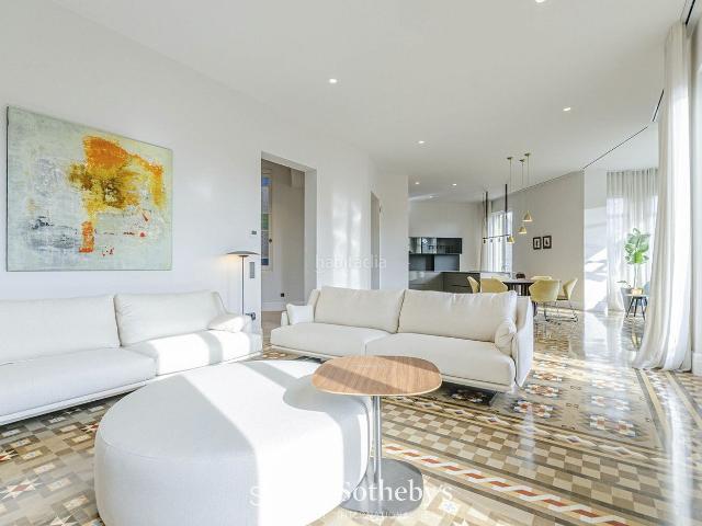 Apartamento en venta en Barcelona, Dreta de l´Eixample. Piso en esquina excepcional en la mejor ubicación en el Eixample. Apartamentos.