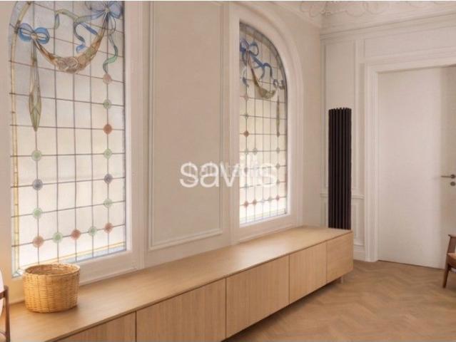 Apartamento en venta en Barcelona, Dreta de l´Eixample. Piso en venta en Finca Regia en calle Girona. Apartamentos.