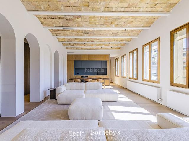Apartamento en venta en Barcelona, Dreta de l´Eixample. Propiedad renovada impresionante con vistas panorámicas y mucha luz natural. Apartamentos.