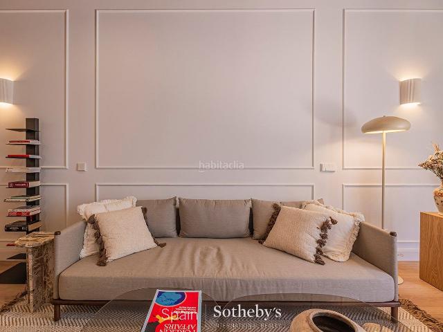 Apartamento en venta en Barcelona, El Poble Sec Parc de Montjuïc. Apartamento recién renovado cerca del mar y la montaña. Apartamentos.