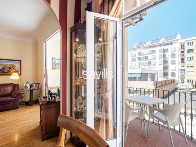 Apartamento en venta en Barcelona, La Nova Esquerra de l´Eixample. Precioso piso modernista en Gran Via de les Corts Catalanes. Apartamentos.