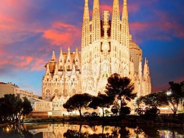 Apartamento en venta en Barcelona, Sagrada Família. PISO EN FINCA REGIA CON BALCÓN Y VISTAS A LA SAGRADA FAMILIA. Apartamentos.