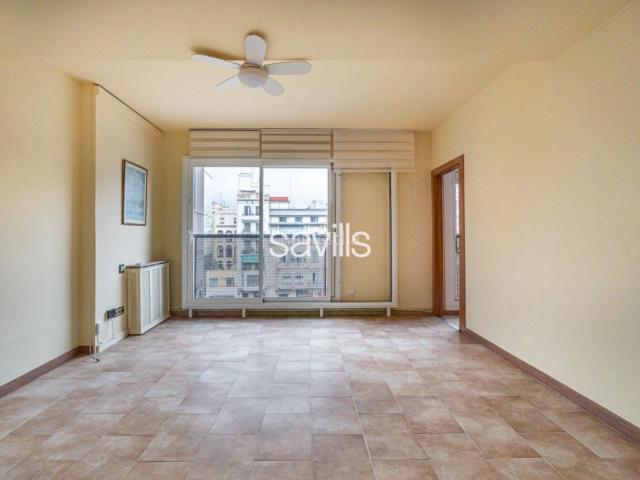 Apartamento en venta en Barcelona, Sant Gervasi Galvany. Piso de cuatro habitaciones en Sant Gervasi. Apartamentos.