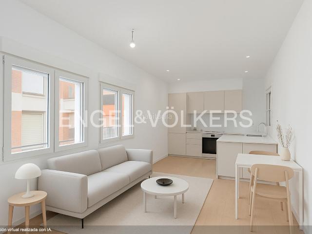 Piso en venta en Barcelona, Sants. Piso con encanto y reforma integral en la mejor zona de Sants. Pisos.