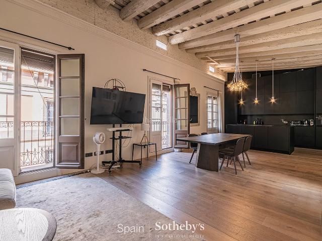 Apartamento en venta en Barcelona, St. Pere Sta. Caterina El Born. Propiedad de diseño en el Born junto al mar. Apartamentos.