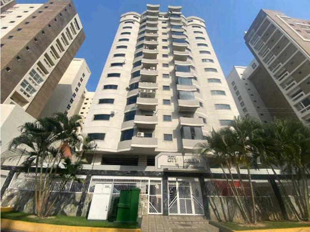 PENTHOUSE EN VENTA RES CITY GOLD URB. BASE ARAGUA MARACAY
