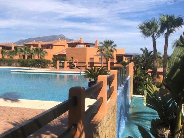 Apartamento en venta en Benahavís, Benahavis