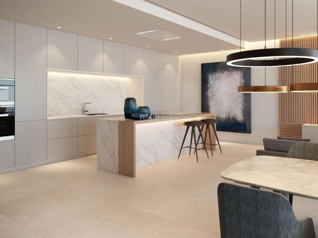 Apartamento en venta en Benahavís, El Madroñal. Apartamento planta primera de lujo de 2 dormitorios y 2 baños con vistas al mar. Benahavís. Apartamentos.