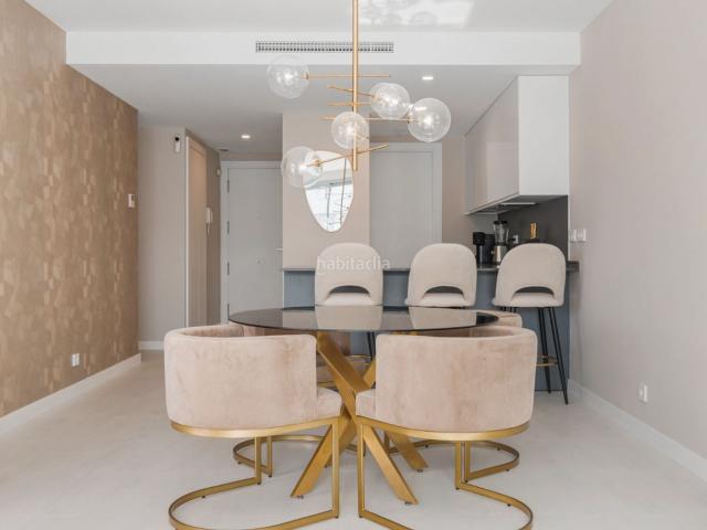 Apartamento en venta en Benahavís, Los Flamingos. Moderno apartamento en vente en New Golden Mile. Apartamentos.