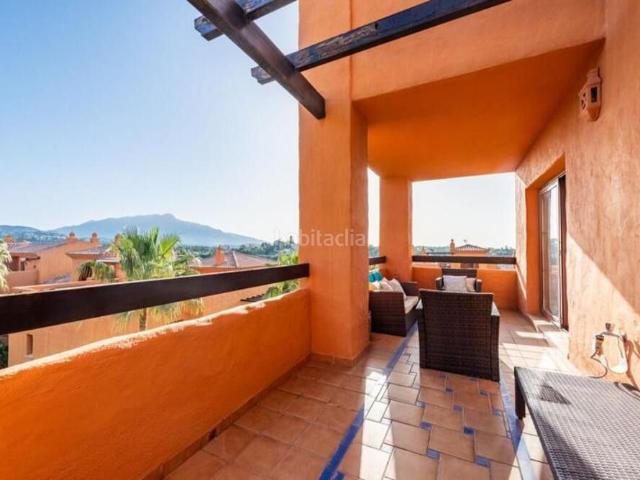 Apartamento en venta en Benahavís, La Alquería. Luminoso Apartamento Esquinero con Espacios Amplios en Benahavís. Apartamentos.