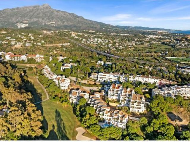 Apartamento en Venta en Benahavís, Málaga