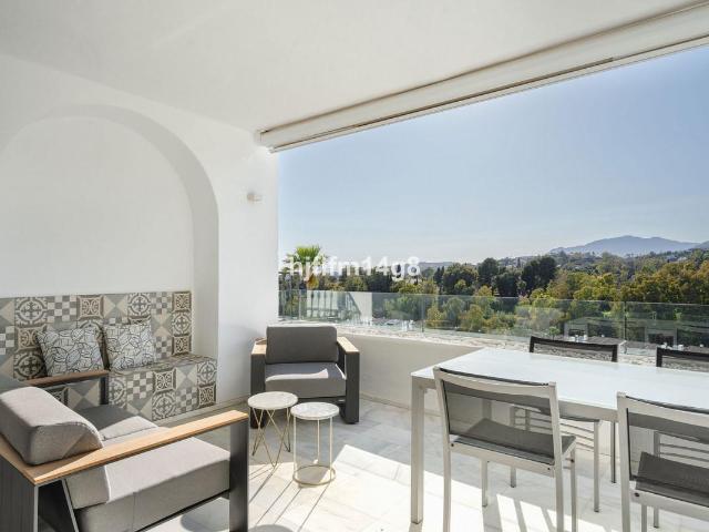 Apartamento en venta en Benahavís Málaga