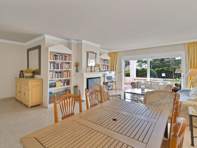 Apartamento en venta en Benahavís Málaga