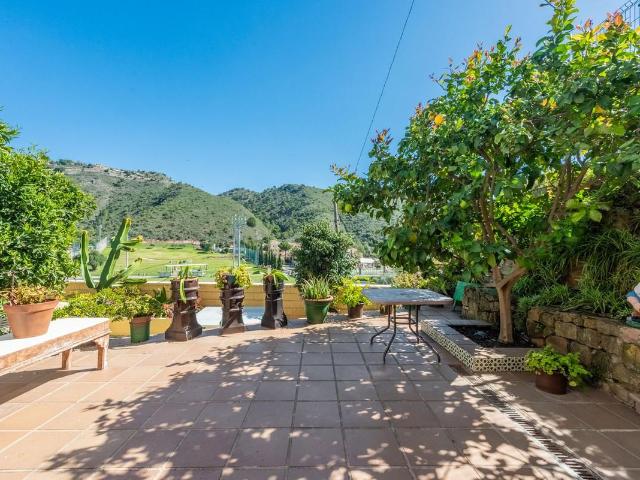 Apartamento en venta en Benahavís Málaga