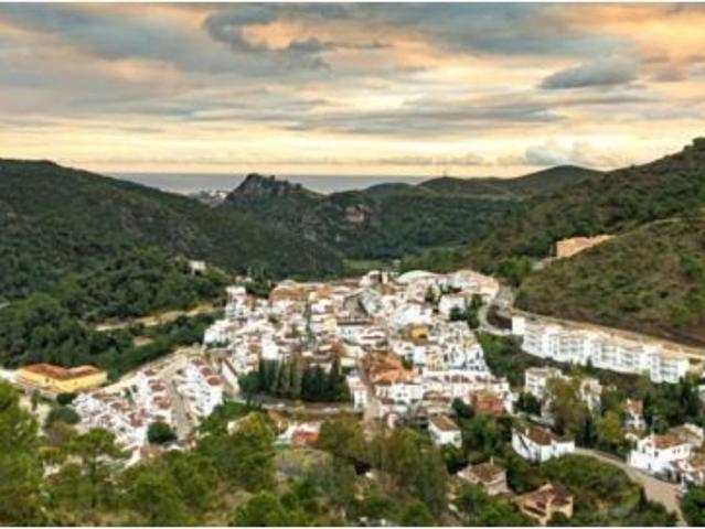 Apartamento en Venta en Benahavís, Málaga