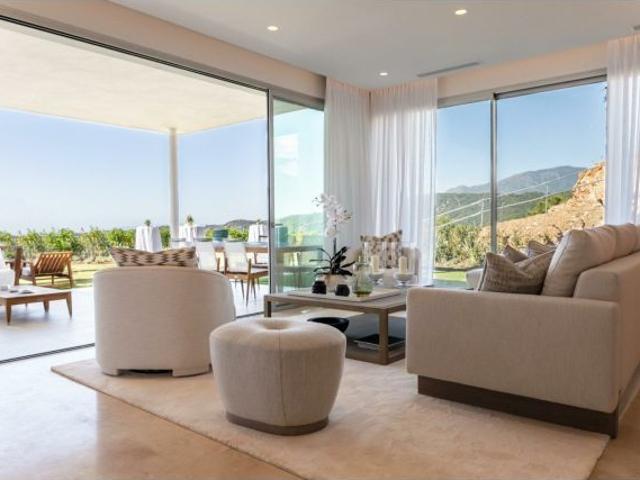 Apartamento en Venta en Benahavís, Málaga