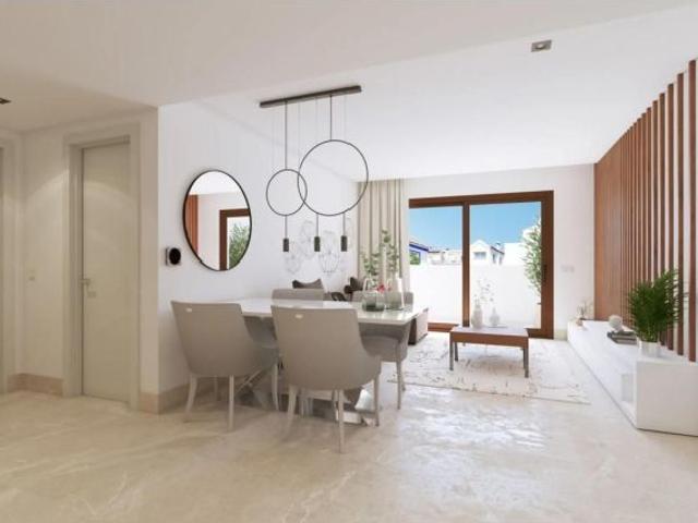 Apartamento en Venta en Benahavís, Málaga