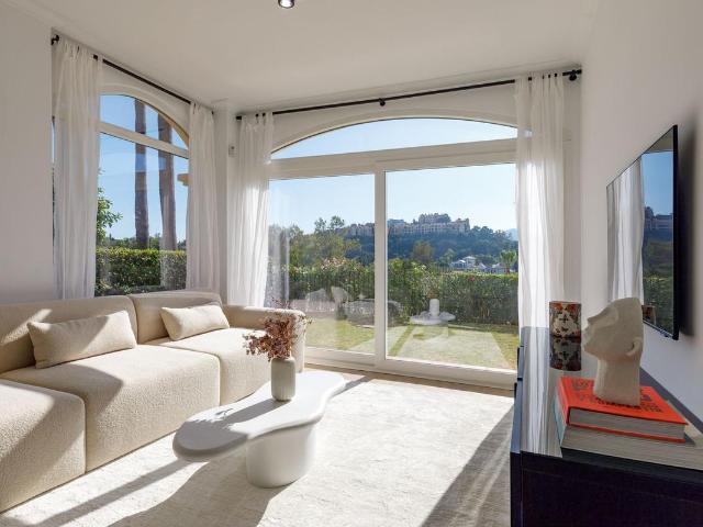 Apartamento en venta en Benahavís Málaga