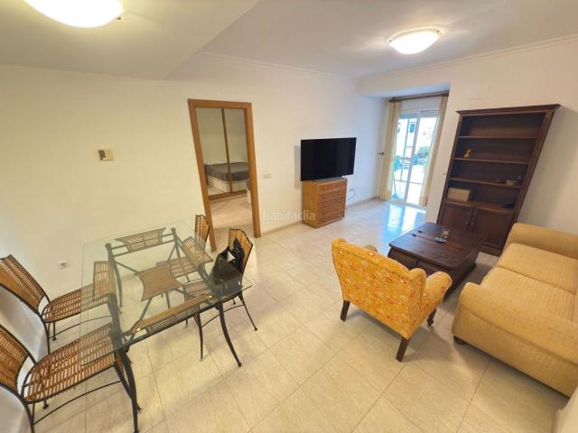 Apartamento en venta en Benalmádena, Zona Centro Comercial Torrequebrada. AMPLIO PISO DE 1 DORMITORIO EN BENALMÁDENA, A SOLO 600 METROS DEL MAR. Apartamentos.
