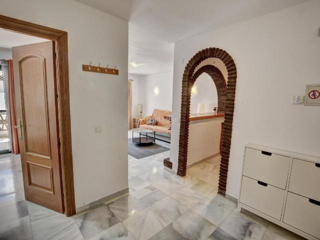 Apartamento en venta en Benalmádena, Zona Centro Comercial Torrequebrada. Apartamento de 1 Dormitorio en Torrequebrada Complejo Estilo Andaluz. Apartamentos.
