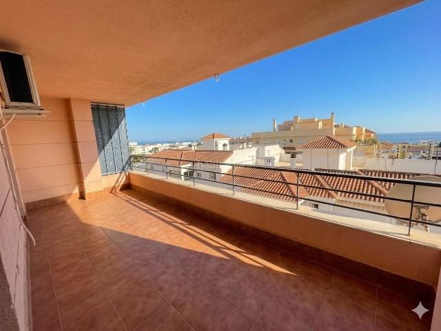 Apartamento en venta en Benalmádena, Arroyo de la Miel. Ubicación Inmejorable Todo Cerca y la Playa a Minutos. Apartamentos.