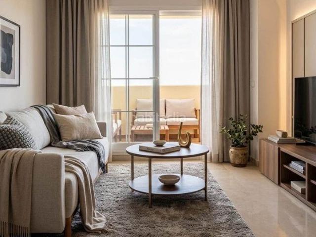 Apartamento en venta en Benalmádena, Arroyo de la Miel. Apartamento en Planta Media de 2 dormitorios en Benalmadena. Apartamentos.