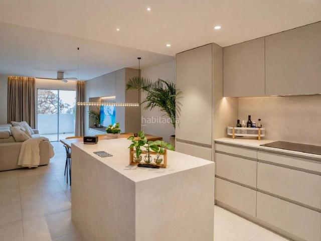 Apartamento en venta en Benalmádena, Centro. Apartamento en venta en Pueblo, 3 dormitorios. Apartamentos.