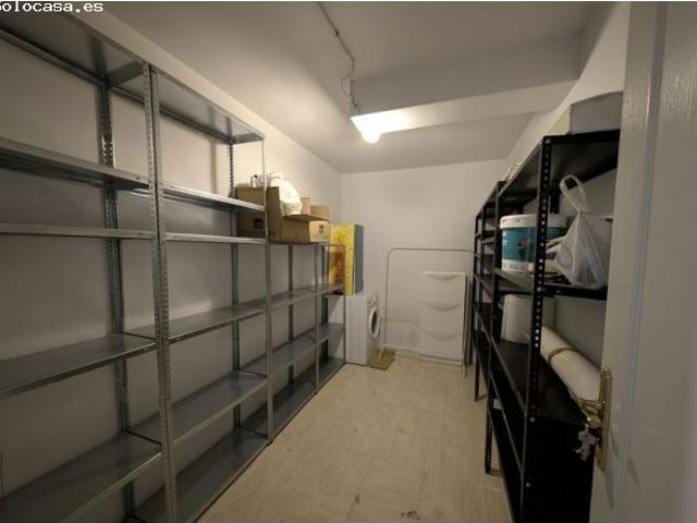 Apartamento en venta en Benalmádena con vistas al mar y a la montaña