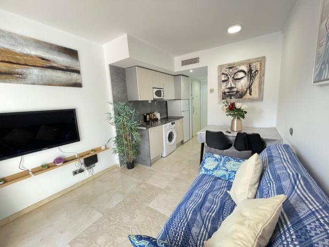 Apartamento en venta en Benalmádena, Cortijo Torrequebrada. Apartamento en Cortijo De Torrequebrada con licencia turística. Apartamentos.