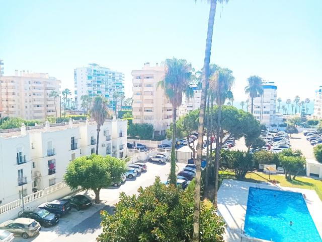 Apartamento en venta en Benalmádena, Cortijo Torrequebrada. Apartamentos.