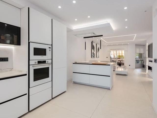 Apartamento en venta en Benalmadena Costa, Málaga Costa del Sol