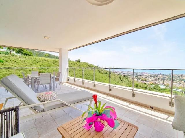 Apartamento en venta en Benalmádena, Montealto Monterrey. Con Vistas Panorámicas al Mar en Serenity Benalmádena Exclusiva Urbanización Cerrada con Piscina, Gimnasio, Sauna, Club Social y.
