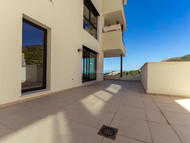 Apartamento en venta en Benalmádena, Montealto Monterrey. Exclusivo apartamento en planta baja con espectacular terraza de 150 m2 y vistas al mar. Apartamentos.