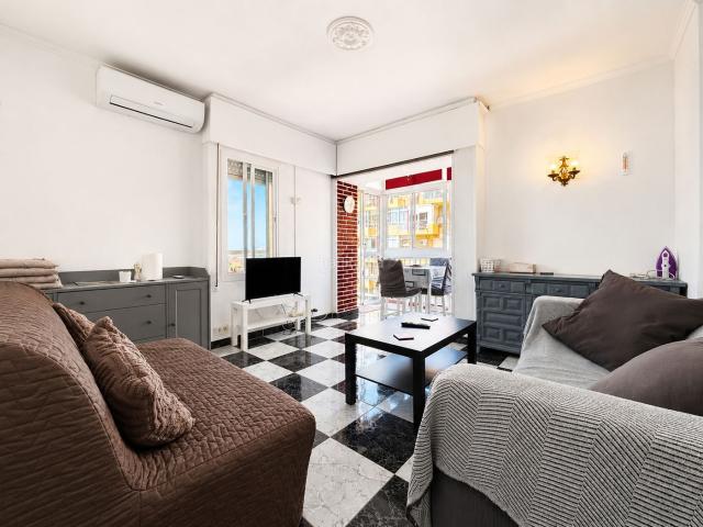 Apartamento en venta en Benalmádena, Parque de la Paloma. Apartamentos.