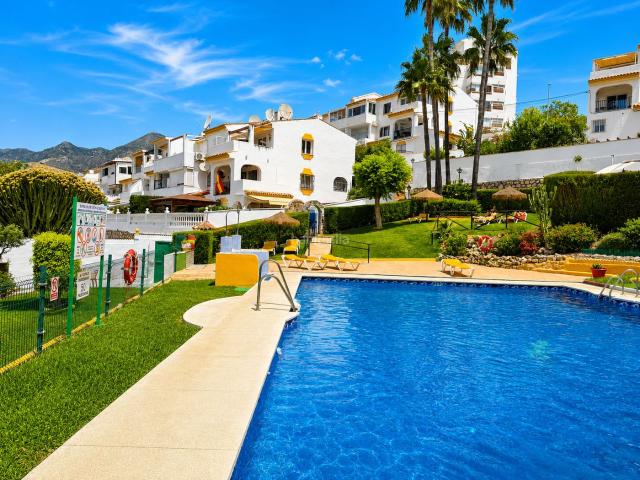 Apartamento en venta en Benalmádena, Parque de la Paloma. Apartamentos.
