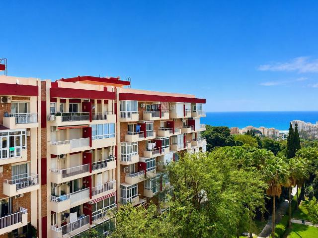 Apartamento en venta en Benalmádena, Parque de la Paloma. Apartamentos.